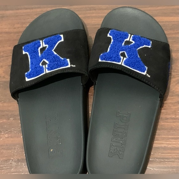 Victoria Secret PINK UK University of Kentucky Collegiate Sherpa Slides Sandals - Picture 1 of 13